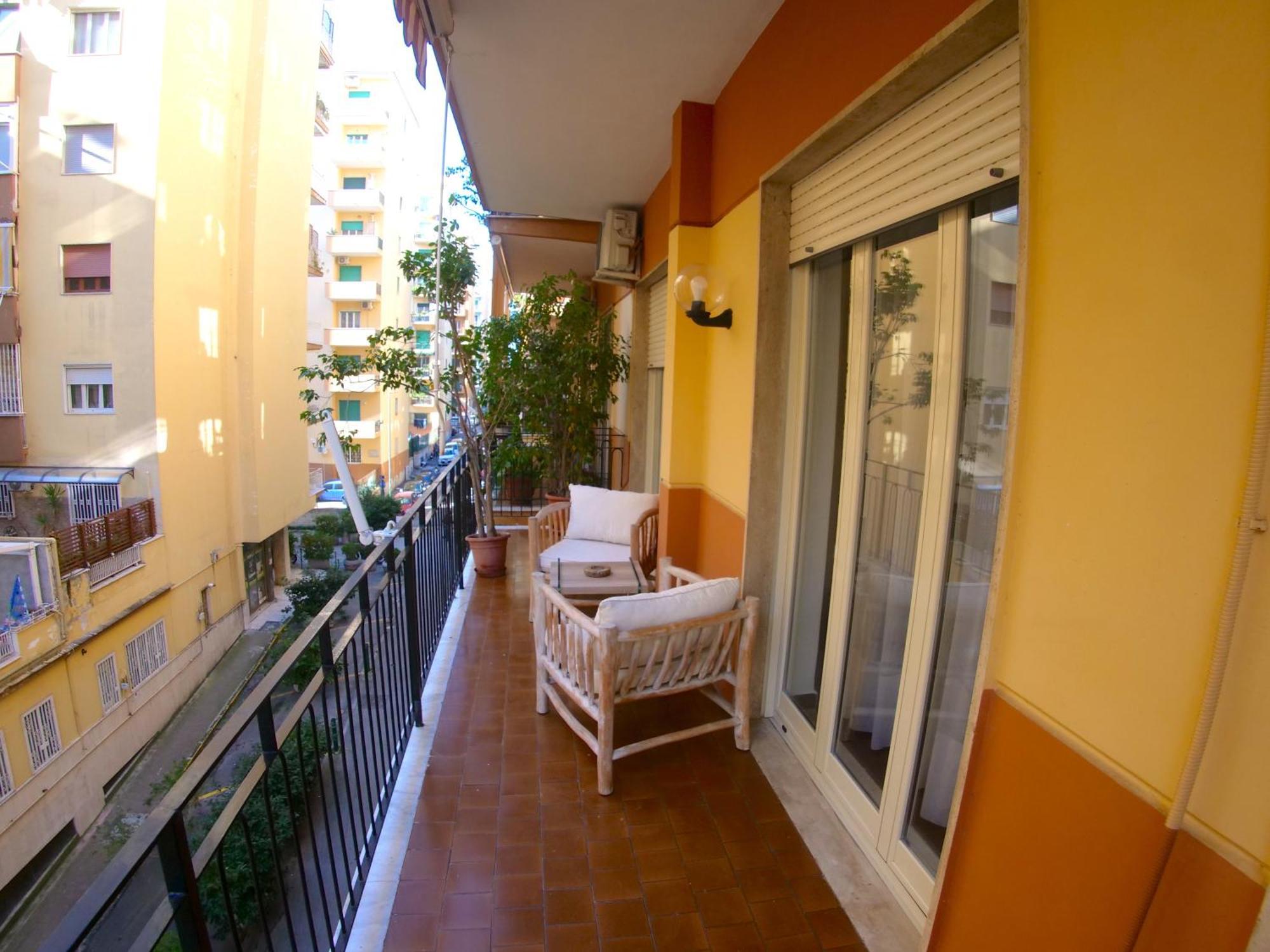 The House Of Grandma Apartment Napoli Bagian luar foto